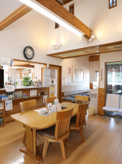 かわいいだけじゃない。３つの三角屋根の建物。